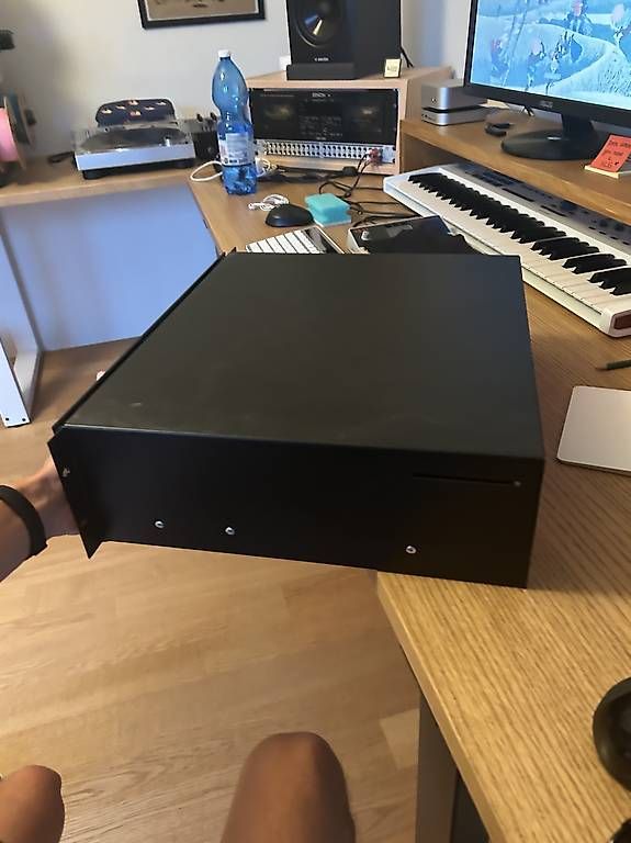 Autres accessoires: Cassetto rack 2U – D'occasion à Bellinzona par Yoichi 1