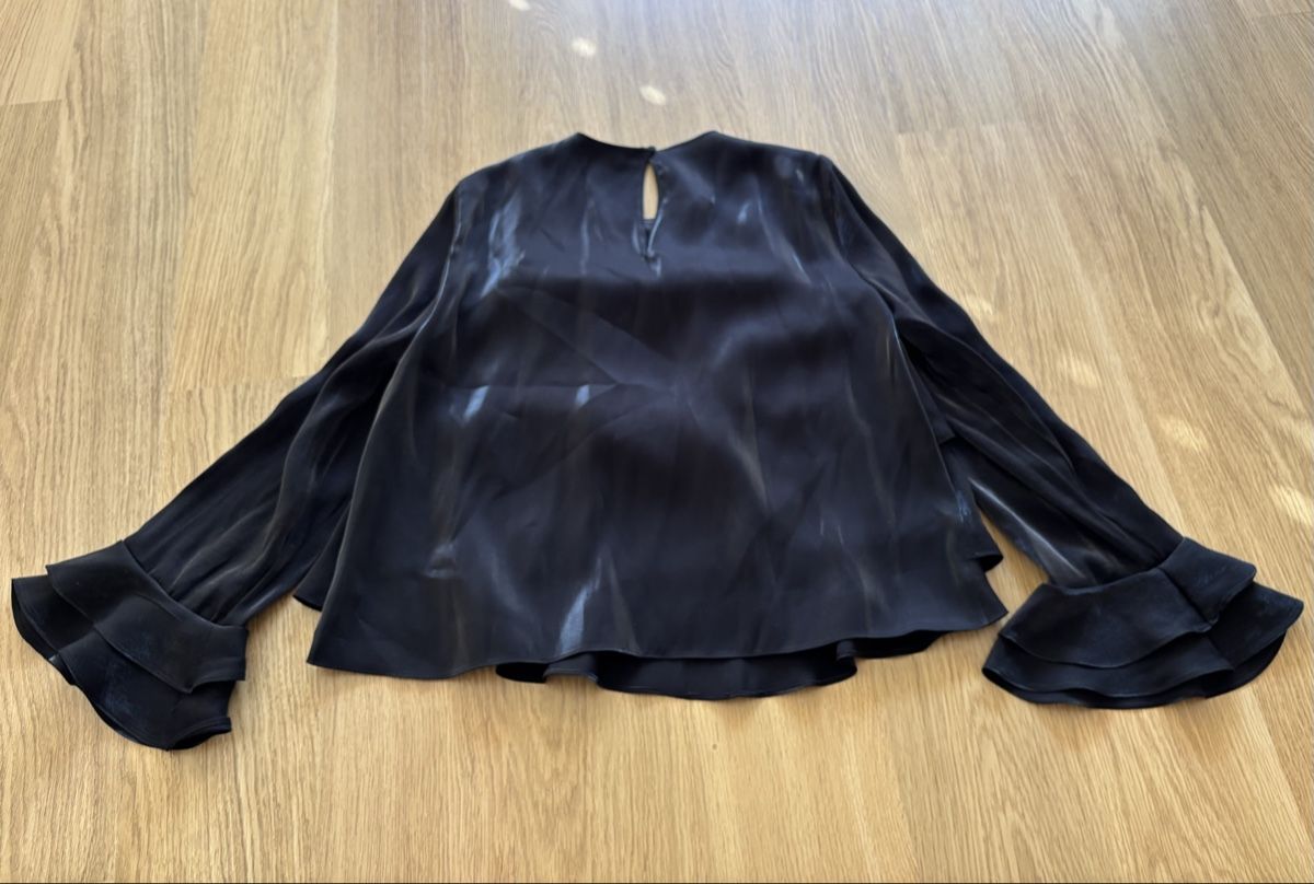 Zara Camicette: Zara Bluse mit Volants, Neuwertig – Usato da Baden venduto da Tiffany6878 1