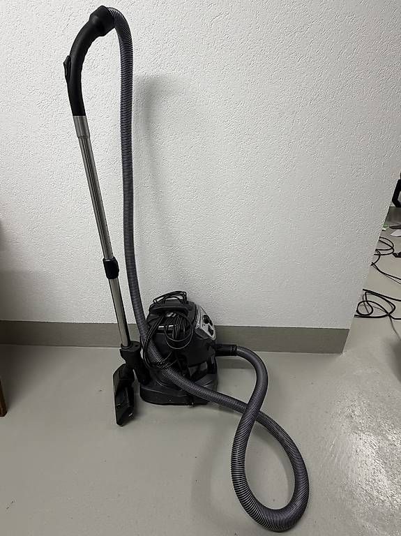 Aspirapolveri & Accessori: proWIN win-i Wasserstaubsauger – Usato da Meltingen venduto da Jegercars 1
