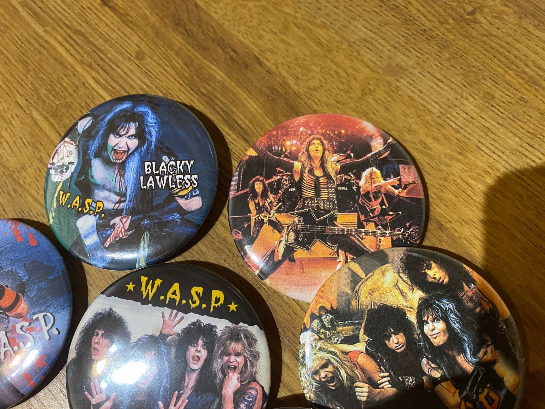 Plaketten & Abzeichen: WASP Ansteck Badges – Neu und originalverpackt aus Basel von FatCatPacksTheRatt 4