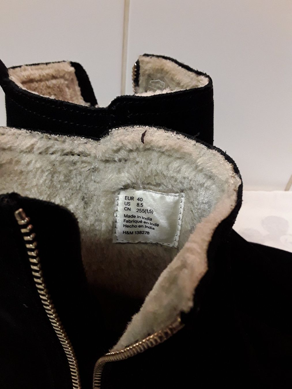 H&M Scarpe da donna: Schwarze neue gefütterte Halbstiefel – Nuovo (secondo la descrizione) da Zürich venduto da Jesse2013 2
