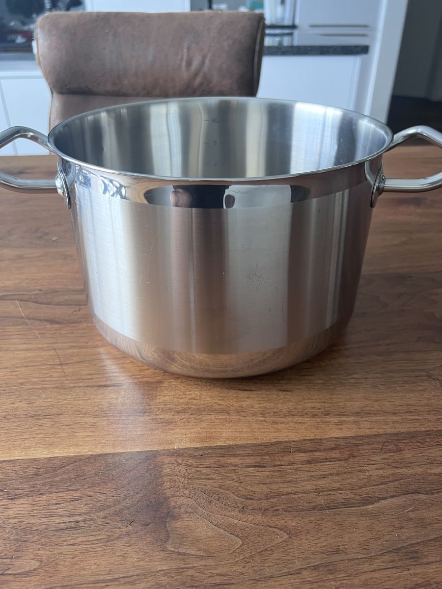 Poêles: Pfanne 6Liter – D'occasion à Oftringen par Happyreni