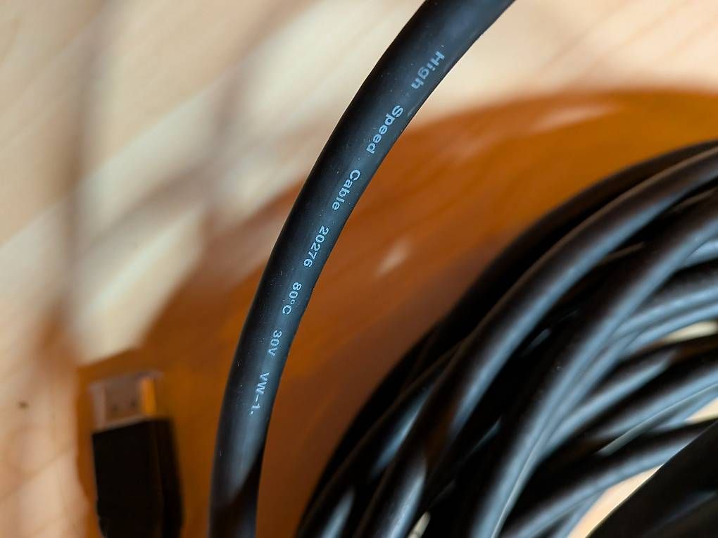 Kabel: Lindy 20m Active DisplyPort 1.2 Cable – Gebraucht aus Zürich von witch_finder 3