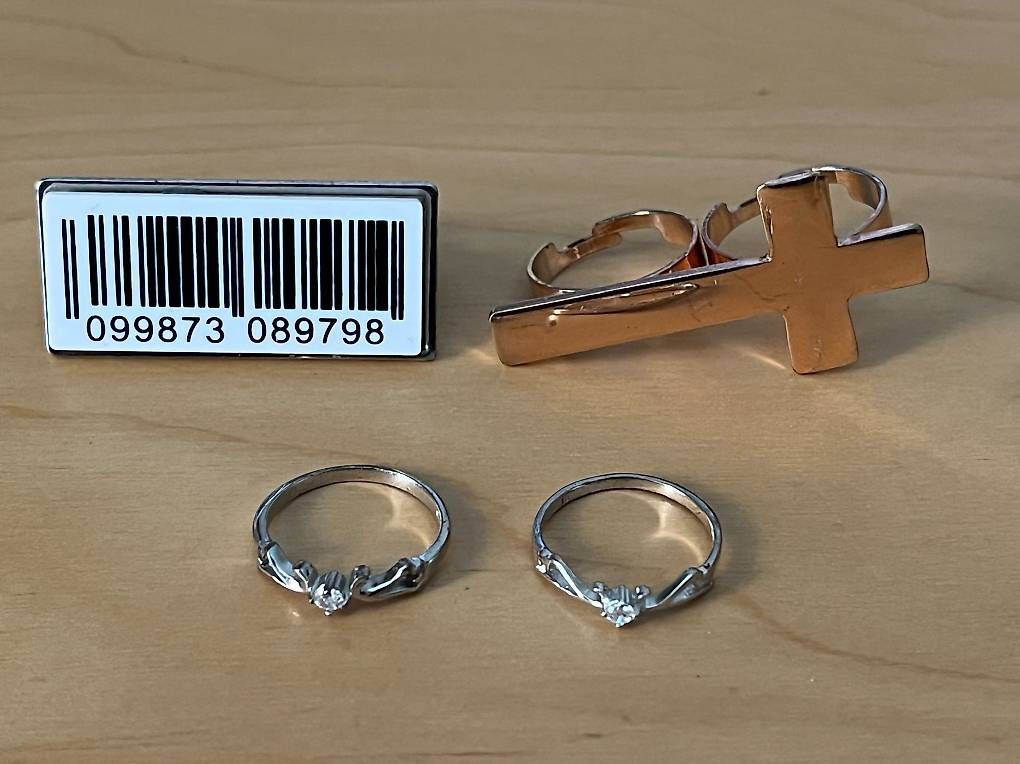 Ringe: Bagues – Gebraucht aus Genève von Moe22