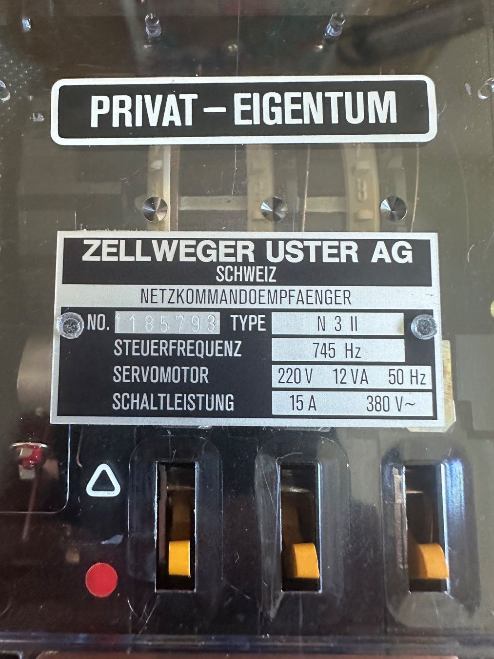Componenti elettronici: Antiker Netzkommandoempfänger Zellweger Uster AG – Usato da Stallikon venduto da Rsiri 1