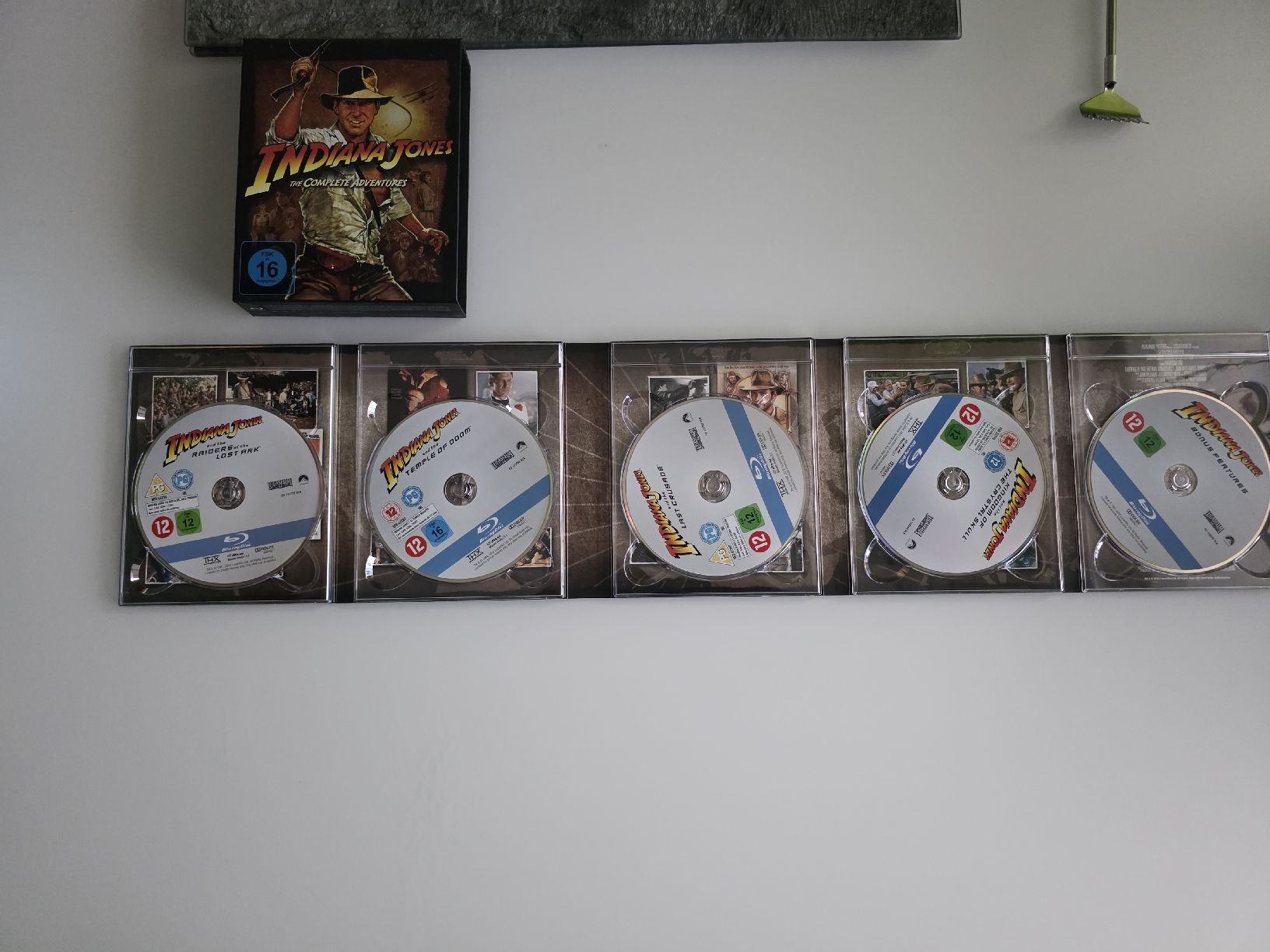 Alle DVDs: Indiana Jones The Complete Adventures Blu-ray Box Set  – Gebraucht aus Alberswil von mario889 2