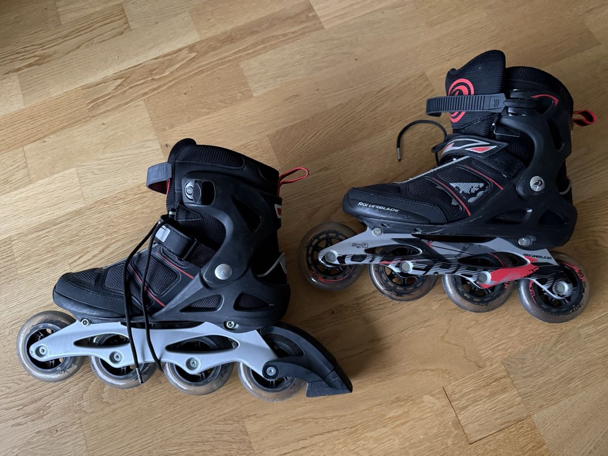 Pattini in linea & Pattini a rotelle: Inlineskates /Rollerblades (Marke Rollerblade) Gr. 41 – Usato da Niederwangen BE venduto da SoLeDu 1