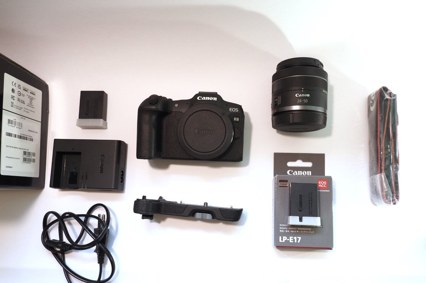 Canon Kamera: CANON EOS R8 KIT – Neu (gemäss Beschreibung) aus Wetzikon ZH von joa_gjz6 1