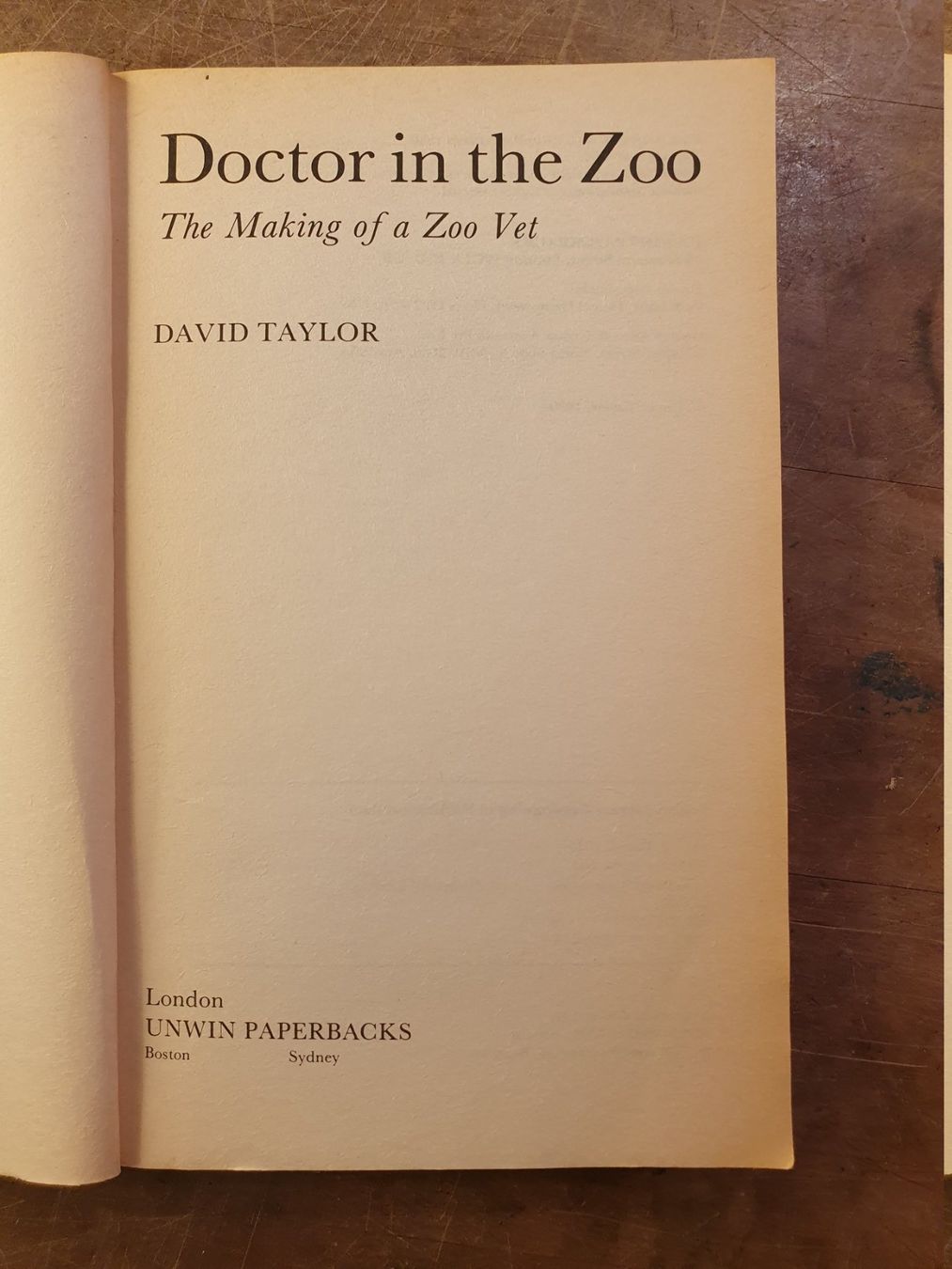Libri: Doctor In The Zoo - David Taylor – Usato da Zürich venduto da loosebone 3