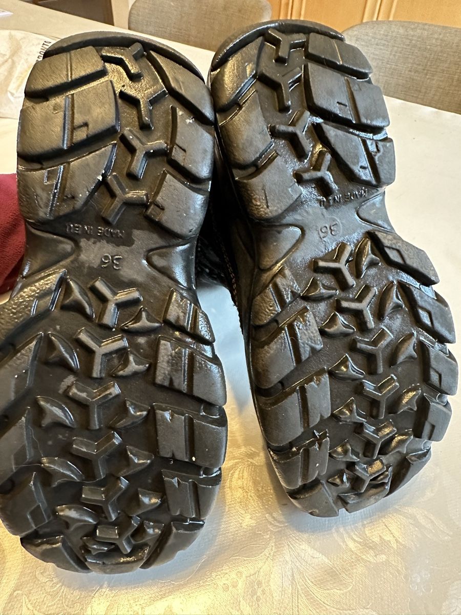 Schuhe für Jungen: Bottes de neige Cortina pointure 36 – Gebraucht aus Marly von Kouli 3