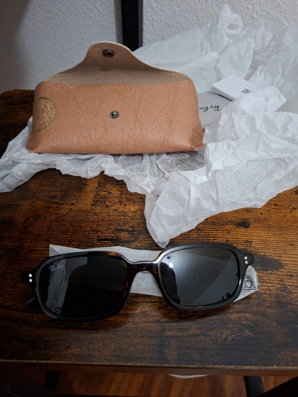 Ray-Ban Occhiali & Lenti: RayBan Zuri RB4455 – Nuovo e nell'imballaggio originale da Plan-les-Ouates venduto da Kopai 3