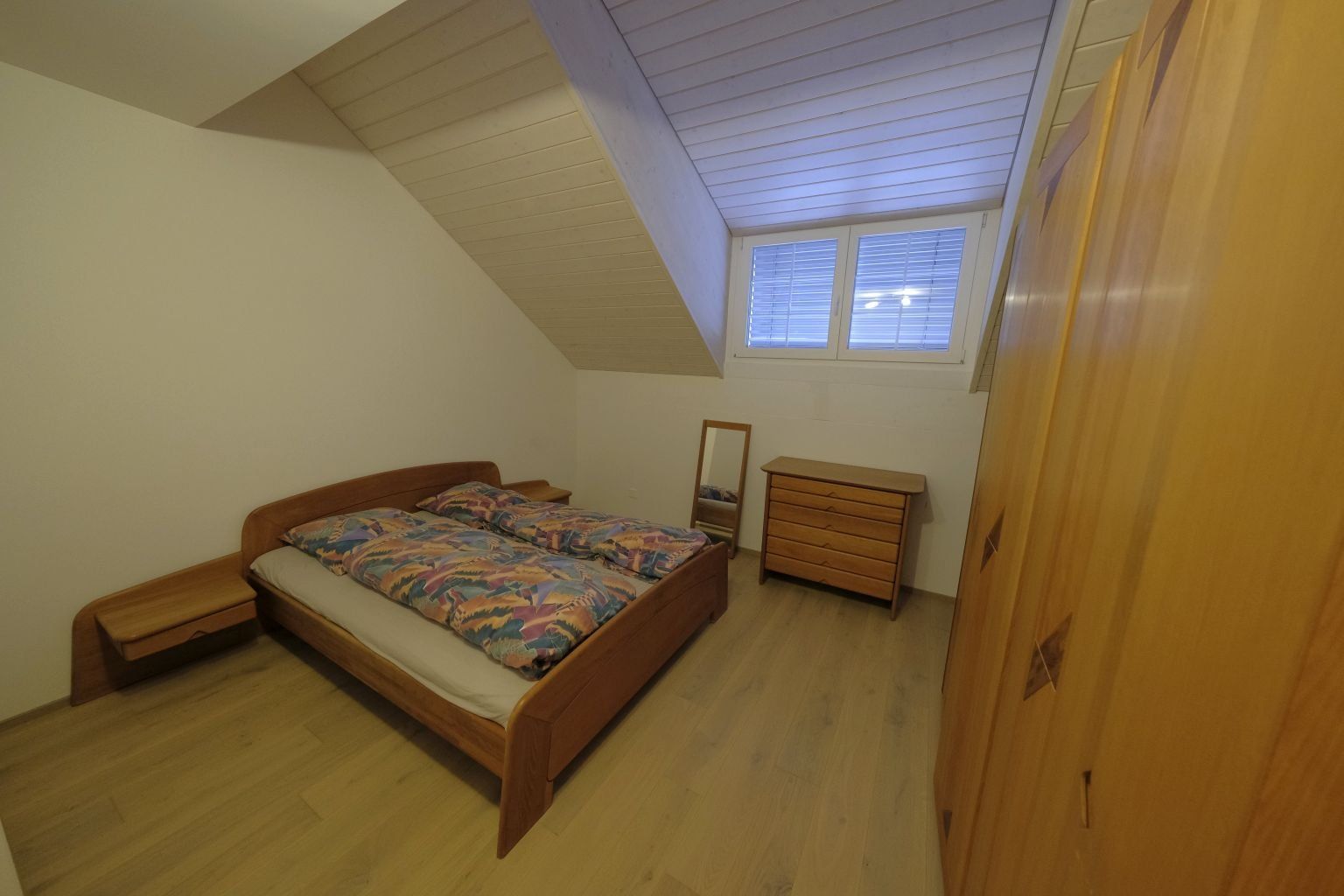 Betten: SCHLAFZIMMER MÖBEL - massiv Buche – Gebraucht aus Schlatt ZH von Eiger73