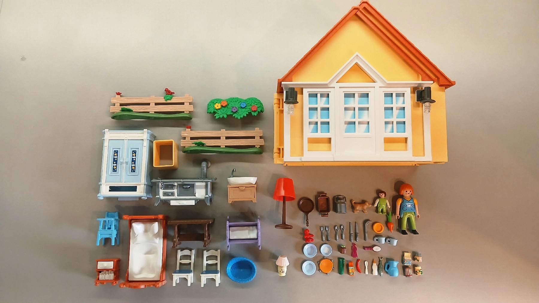 Playmobil Giocattoli: Playmobil maison pliable – Usato da Romainmôtier venduto da PanPan 2