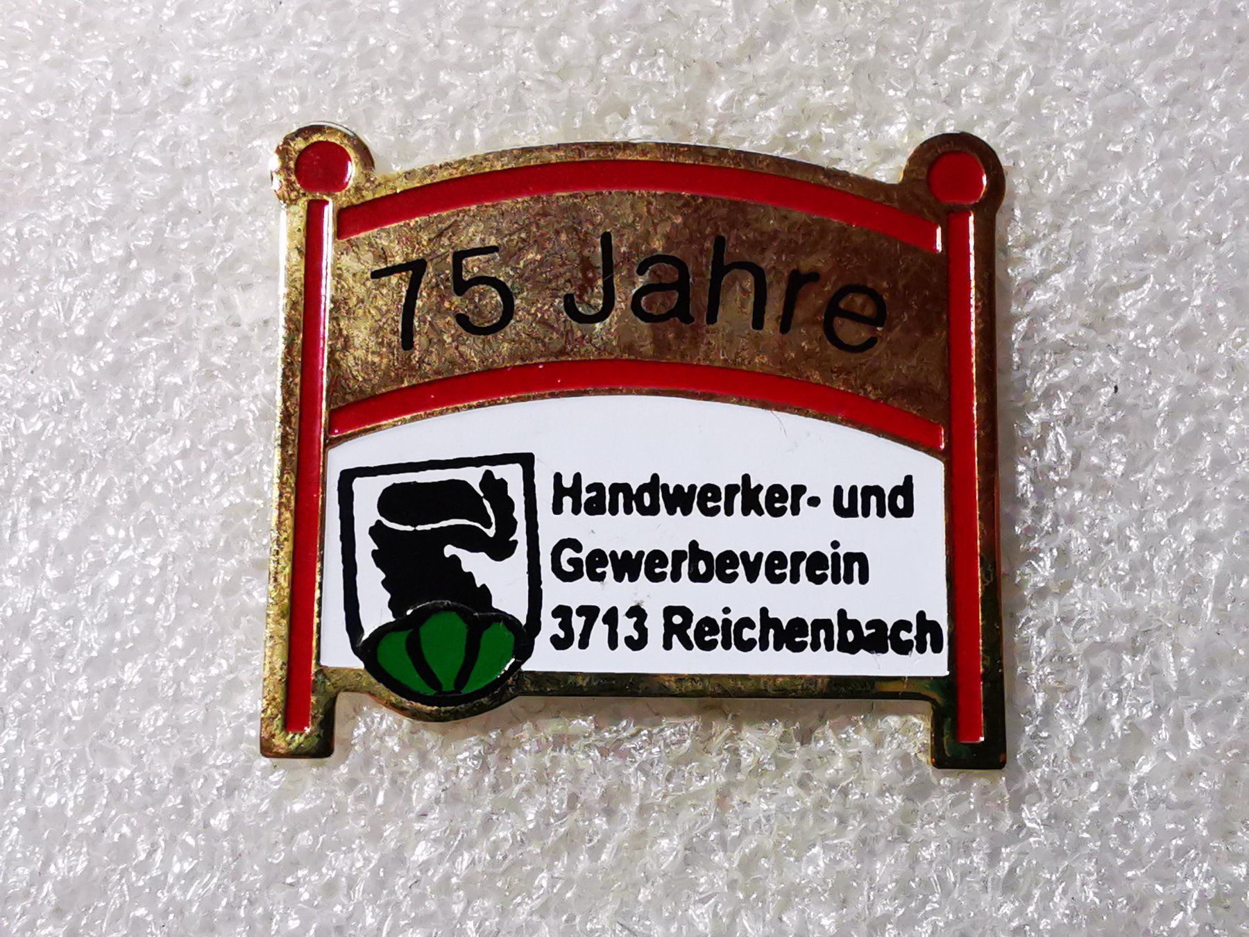 Plaketten & Abzeichen: Ansteckpin 56: Gewerbeverein Reichenbach – Gebraucht aus Oppligen von Pin-Fall-Shop
