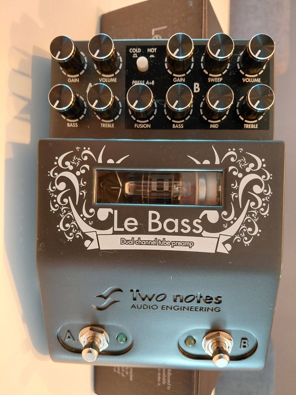 Musikinstrumente: Two Notes Le Bass – Préampli basse à lampes – Gebraucht aus Yverdon-les-Bains von auni 5
