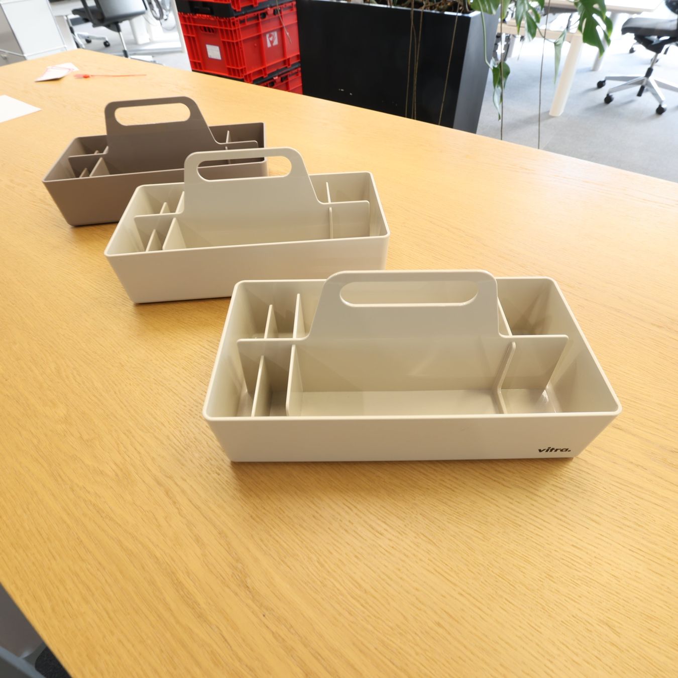 Behälter & Ähnliches: Vitra Toolbox Aufbewahrungsbox, Beige – Gebraucht aus Affoltern am Albis von Zapro 5