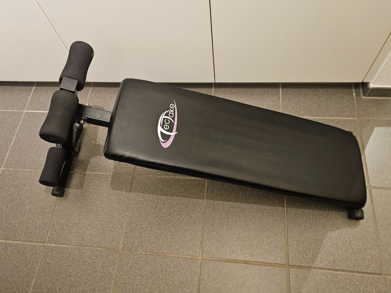 TecTake Hometrainer: Sit-up-Bank / Bauchtrainer – Usato da Solothurn venduto da Freefly3 2