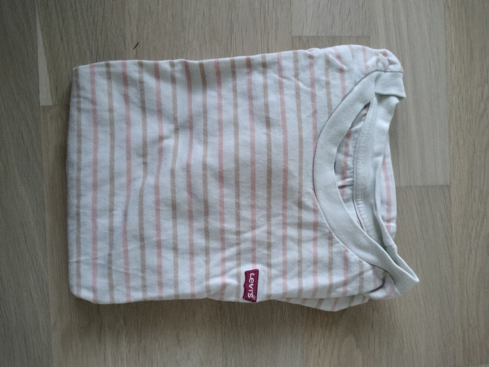Levi's T-shirt: Tshirt Levi's XS – Nuovo (secondo la descrizione) da Chavannes-Renens venduto da mapaemsa