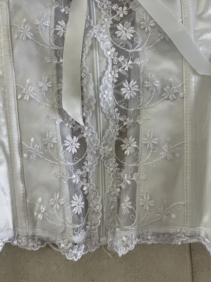 Altra biancheria intima: Corsage – Nuovo (secondo la descrizione) da Schönenberg ZH venduto da Bosh 2