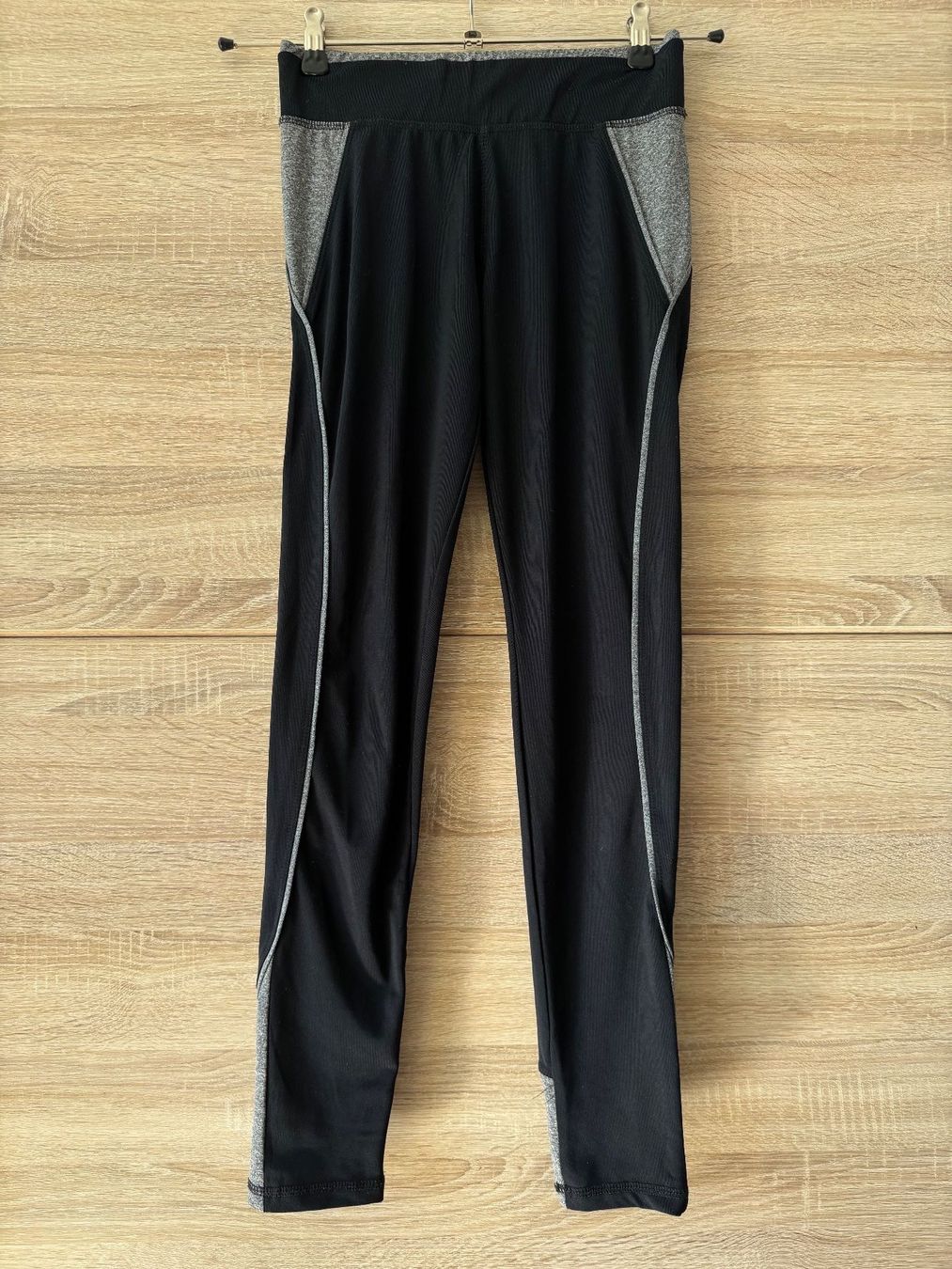 Leggings: Legging de sport noir – Usato da Montreux venduto da Izapechee