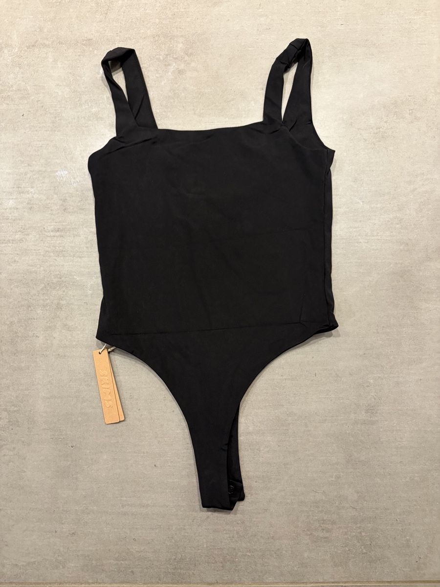 Skims Tops: Skims Body Grösse S – Neuf (Voir description) à Aadorf par tri_2nqz