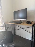 „Büro-Set: Tisch, Monitor & Bürostuhl – guter Zustand