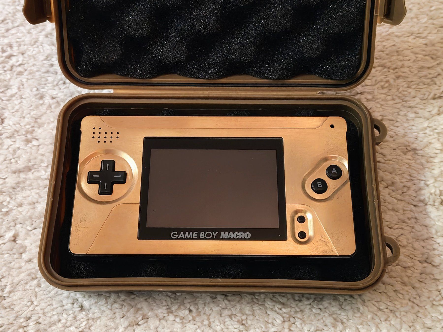 Nintendo Konsolen: Game Boy Macro - Raw Brass – Gebraucht aus Oftringen von RetroMister 4