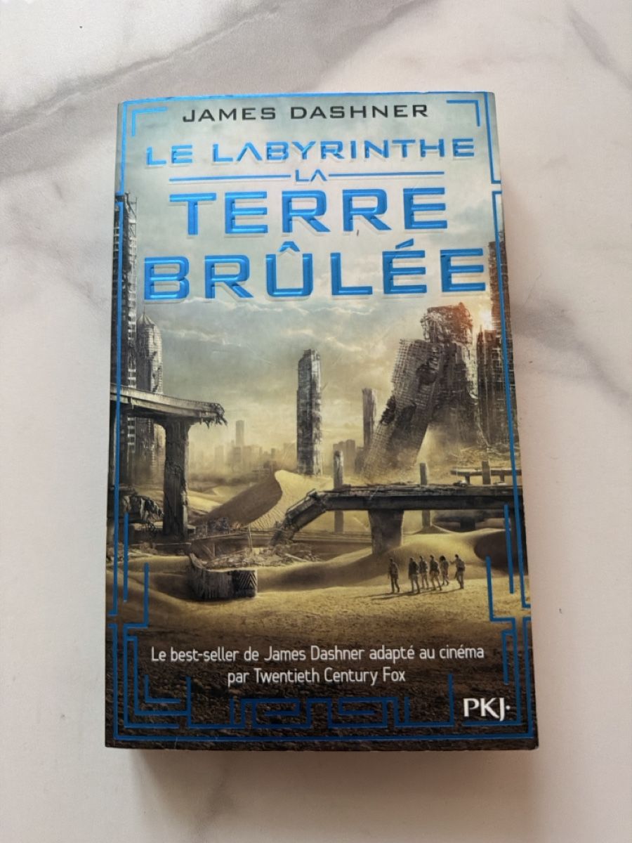Libri: Livre la terre brûlée – Nuovo (secondo la descrizione) da Concise venduto da mauranou._