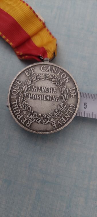 medaille...Genève. Un envoi en Suisse est possible. [2.-]. 2