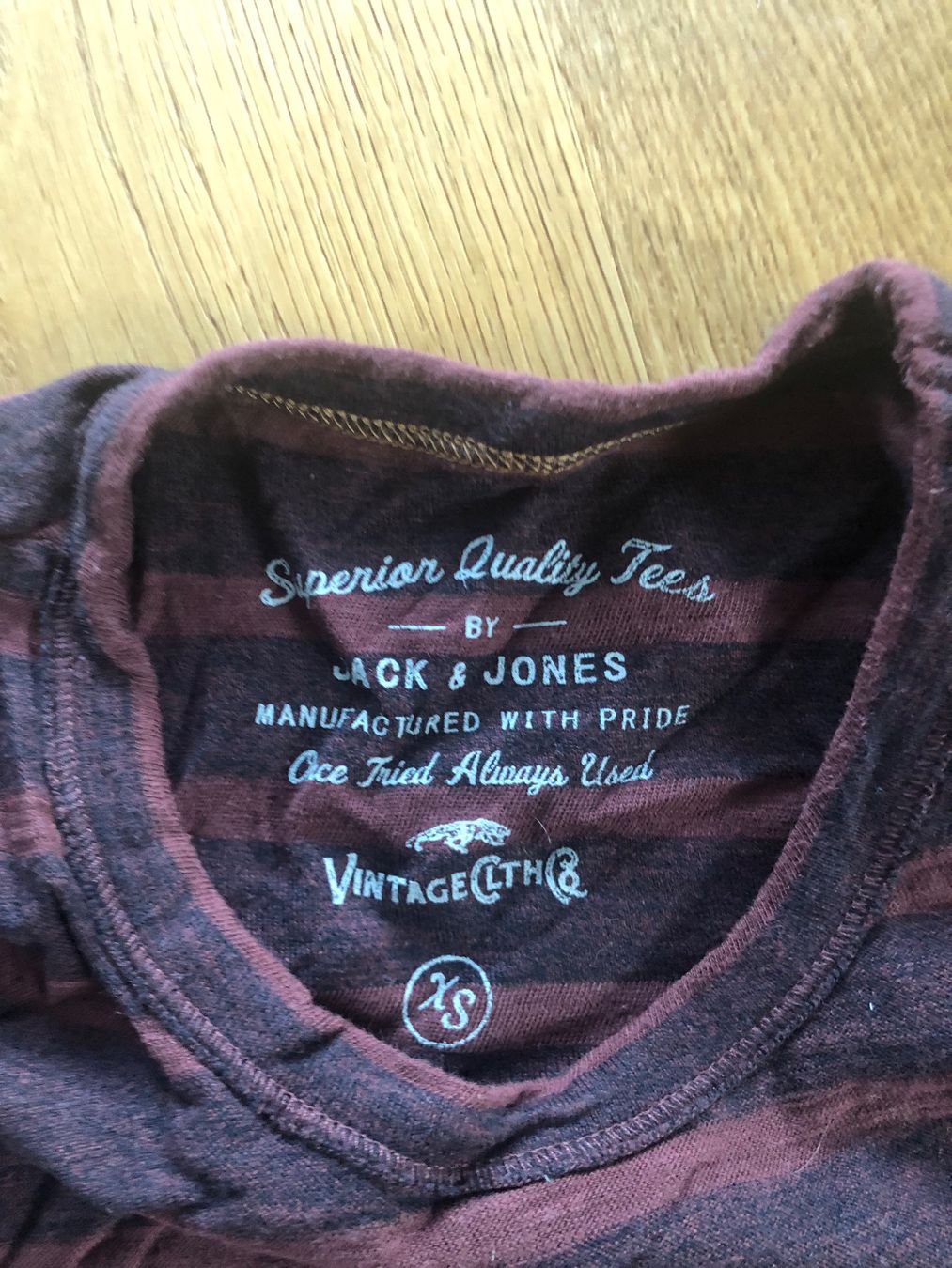 Jack & Jones T-shirt: T-SHIRT JACK&JONES XS – Usato da Wattwil venduto da jopara 1