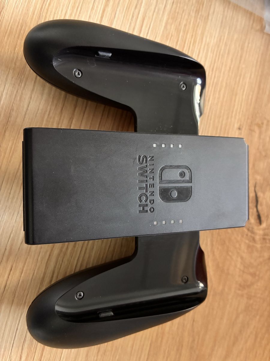 Nintendo Console: Nintendo Switch OLED Weiss Wie Neu – Usato da Möriken AG venduto da mat_qk5v 6