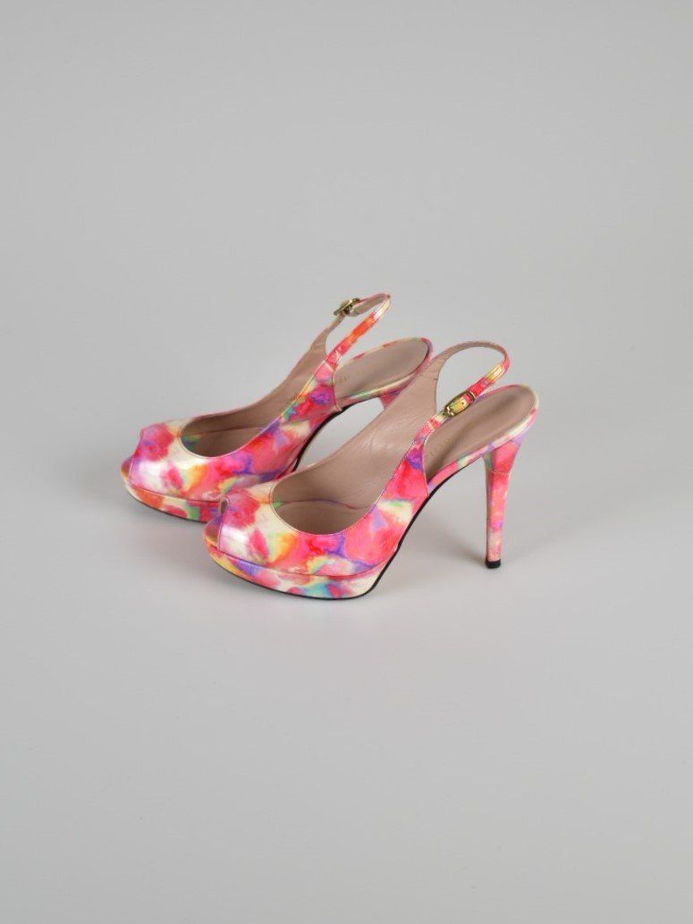 Stuart Weitzman Scarpe da donna: Stuart Weitzman Pumps Gr.38 1/2 – Usato da Nürensdorf venduto da 2ND_STORY 1