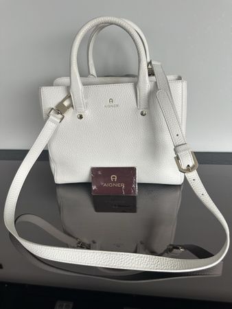 Aigner Handtasche  weiss, wie neu, Top Zustand!
