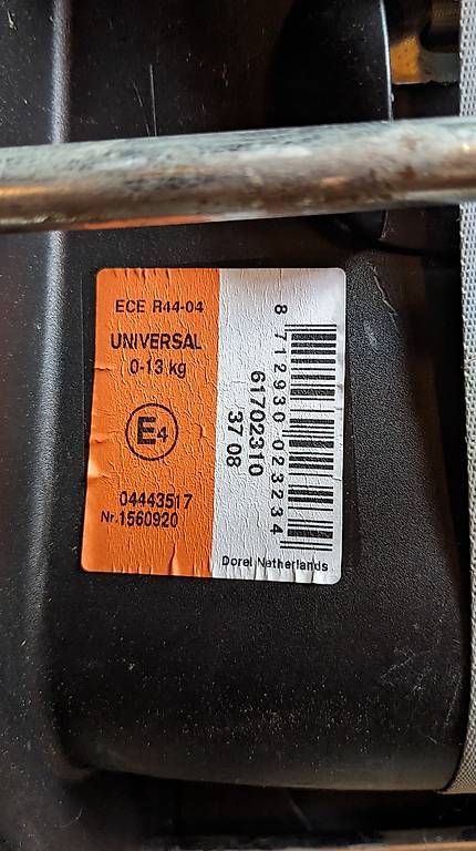 Seggiolini per auto: MaxiCosi Cabrio – Usato da Trub venduto da gm1_yj7n 3