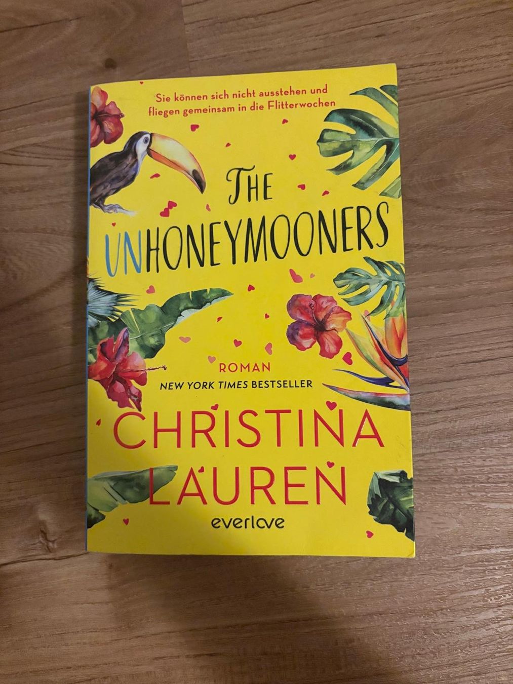 Libri: The Honeymooners - Buch mit Farbschnitt – Nuovo (secondo la descrizione) da Niederteufen venduto da alb_86bm