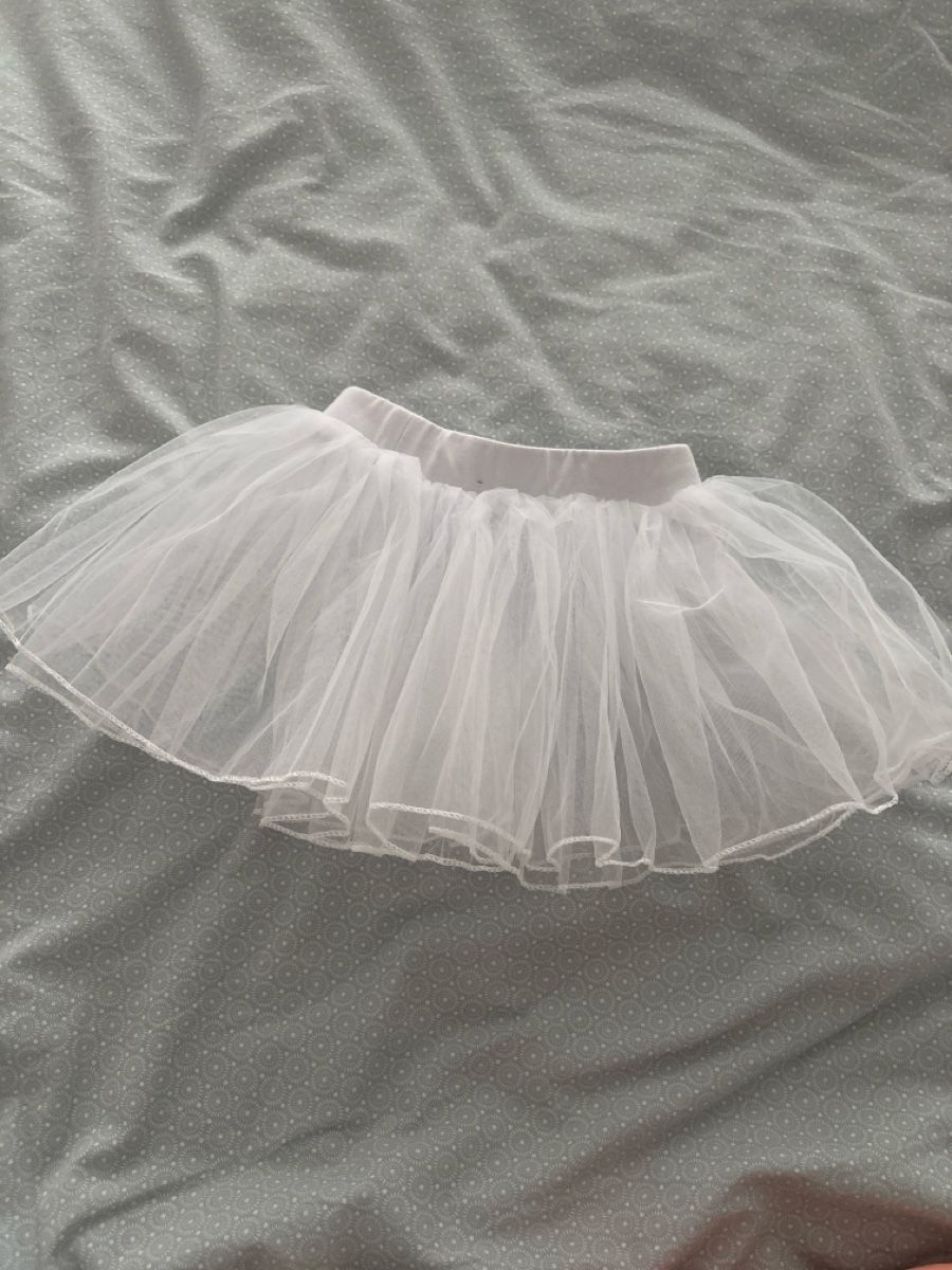 Vestiti & Gonne: Weisses Tutu 5-7 Jahre – Usato da Rüti ZH venduto da Crystal_Bloom 1
