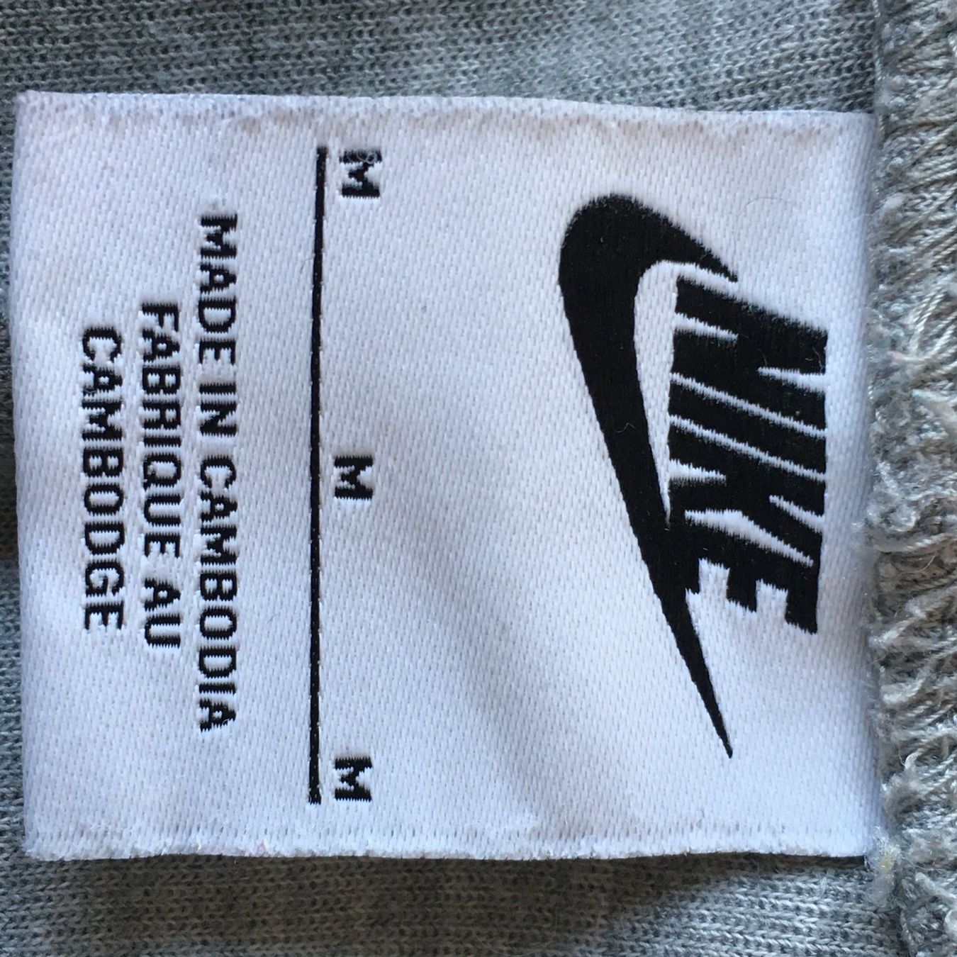 Nike Pantaloni: Jogging Nike Grey Men M – Usato da Genève venduto da ang_7j7j 2