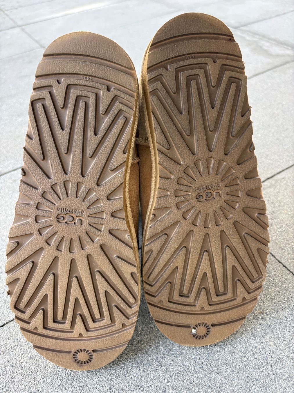 Ugg Chaussures femmes: UGG Winterstiefel Damen – Neuf (Voir description) à Zürich par grace_li 3