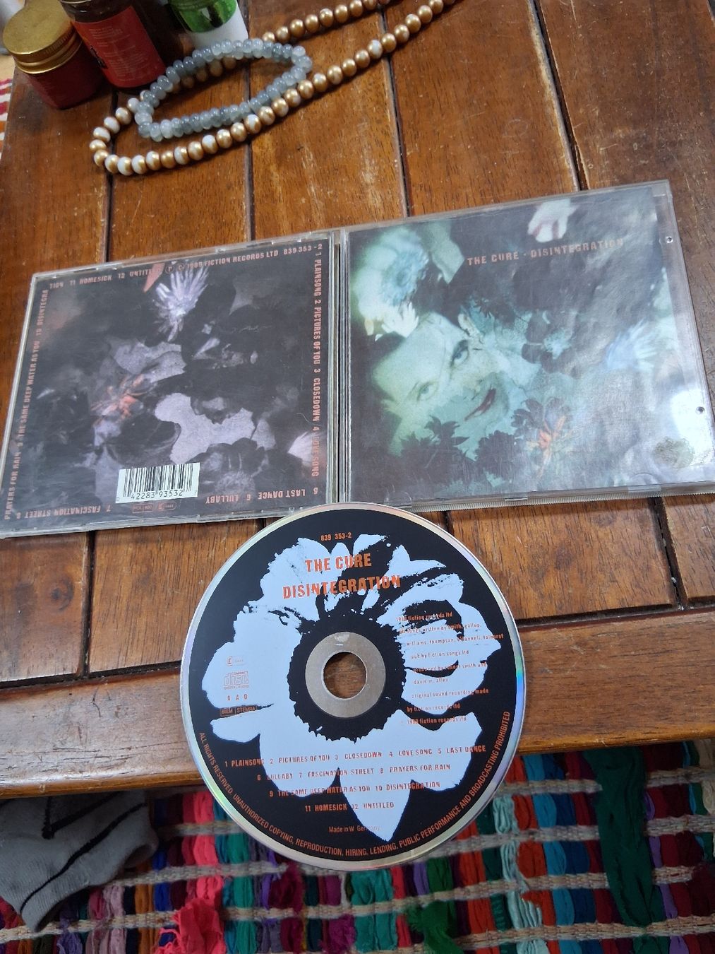 CDs: the cure- disintegration  – D'occasion à St-Cergue par VeganWarrior