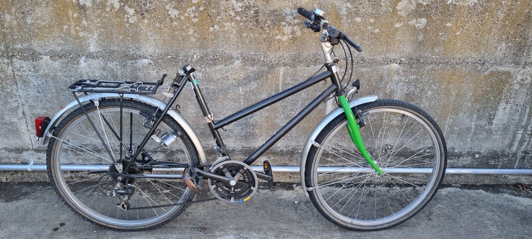 Vélos: 5 Velos für Export – Défectueux à Zürich par beaahaus 9