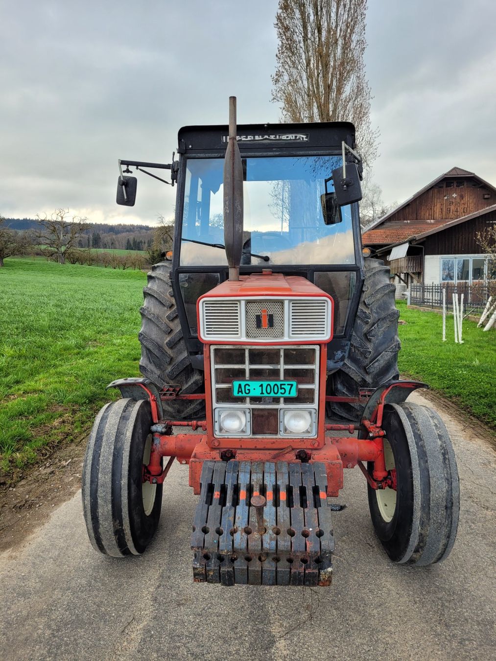 IHC Trattori: Traktor International 844 S – Usato da Muri AG venduto da KUCHLEKATH 2