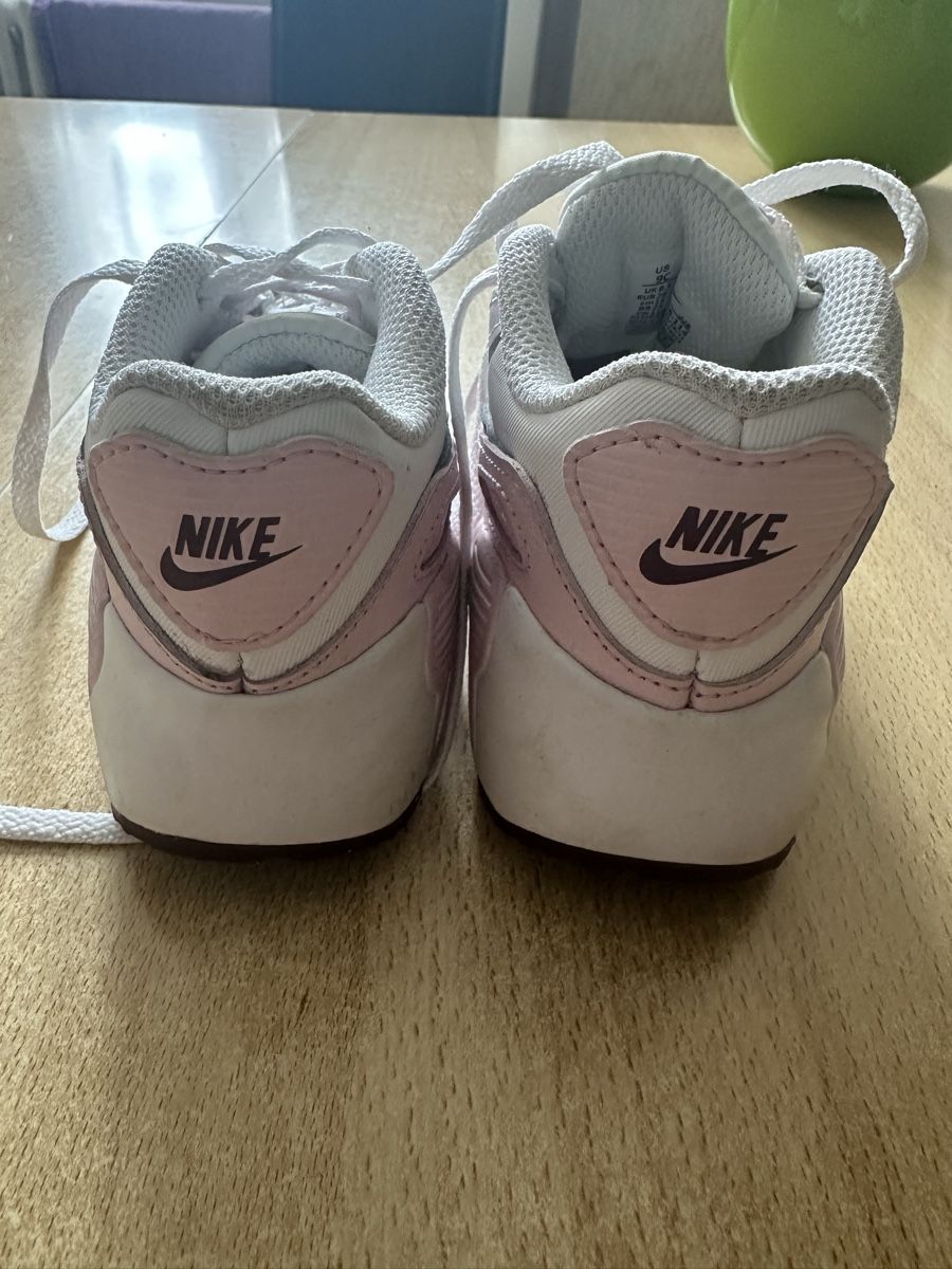 Nike Scarpe per ragazze: Chaussure Nike air max T.26 – Usato da Le Brassus venduto da lionete02 2