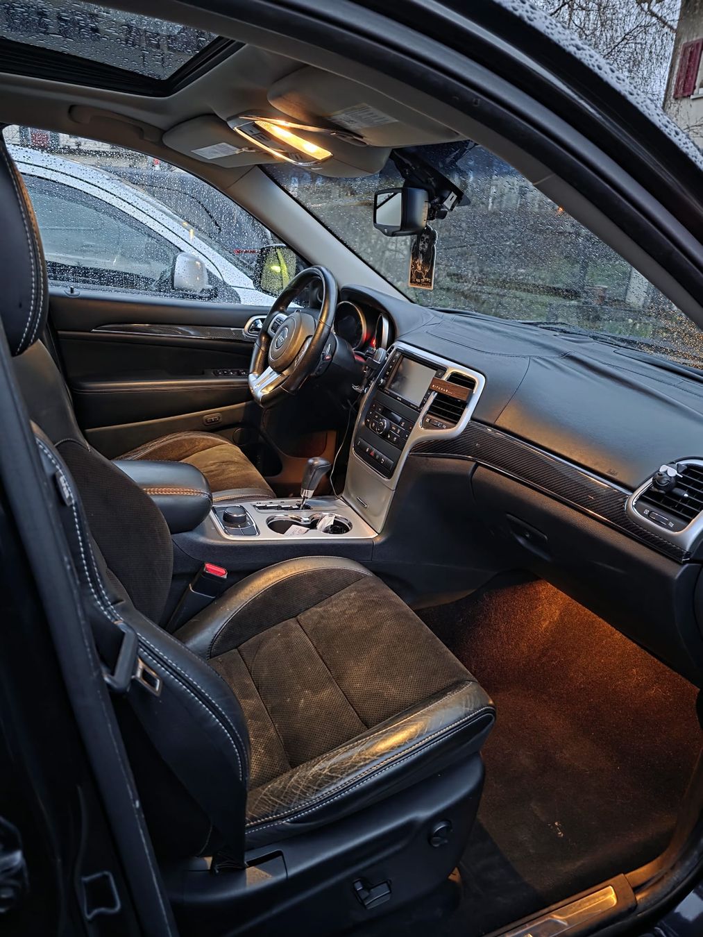 Jeep Autos: Jeep Grand Cherokee SRT🔥 – Gebraucht aus Schübelbach von Streiff98 4