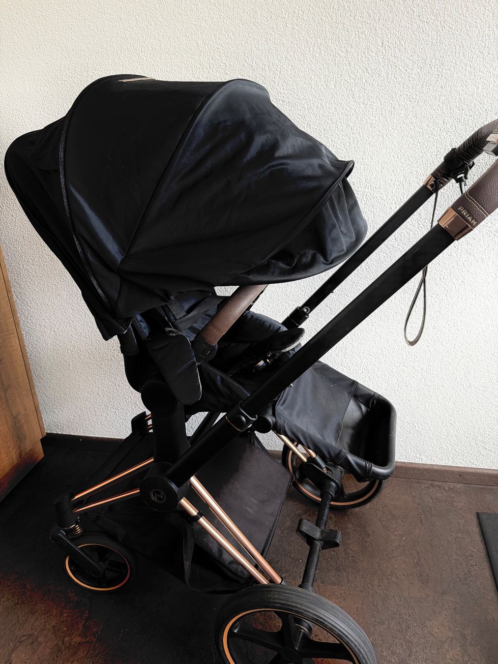 Cybex Poussette: Cybex Priam All Black Kinderwagen Set – D'occasion à Langnau am Albis par Verkauf77 2