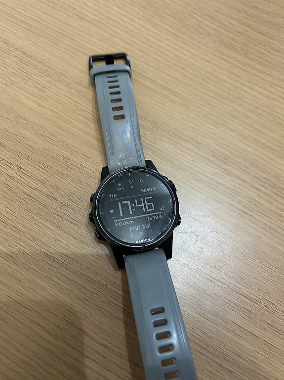 Smartwatch: GARMIN fenix5s Plus – Usato da Innertkirchen venduto da kil_s5yc 1