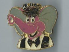 Plaquettes & Badges: Opel Elefant Pin – D'occasion à Zürich par t24_de