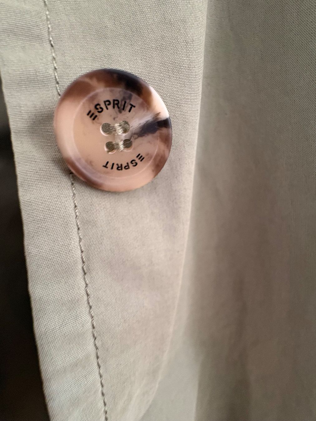Esprit Cappotti: Khaki-farbener Trenchcoat, Esprit – Usato da Lausanne venduto da kasiabkasiab 3