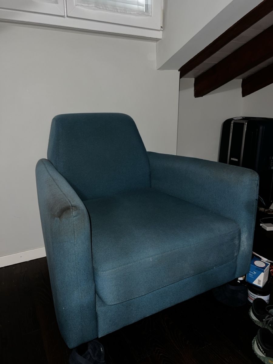 Poltrone: Gratis Sessel / Fauteuil 80x80x80cm – Usato da Biel/Bienne venduto da dio_ph2w 1