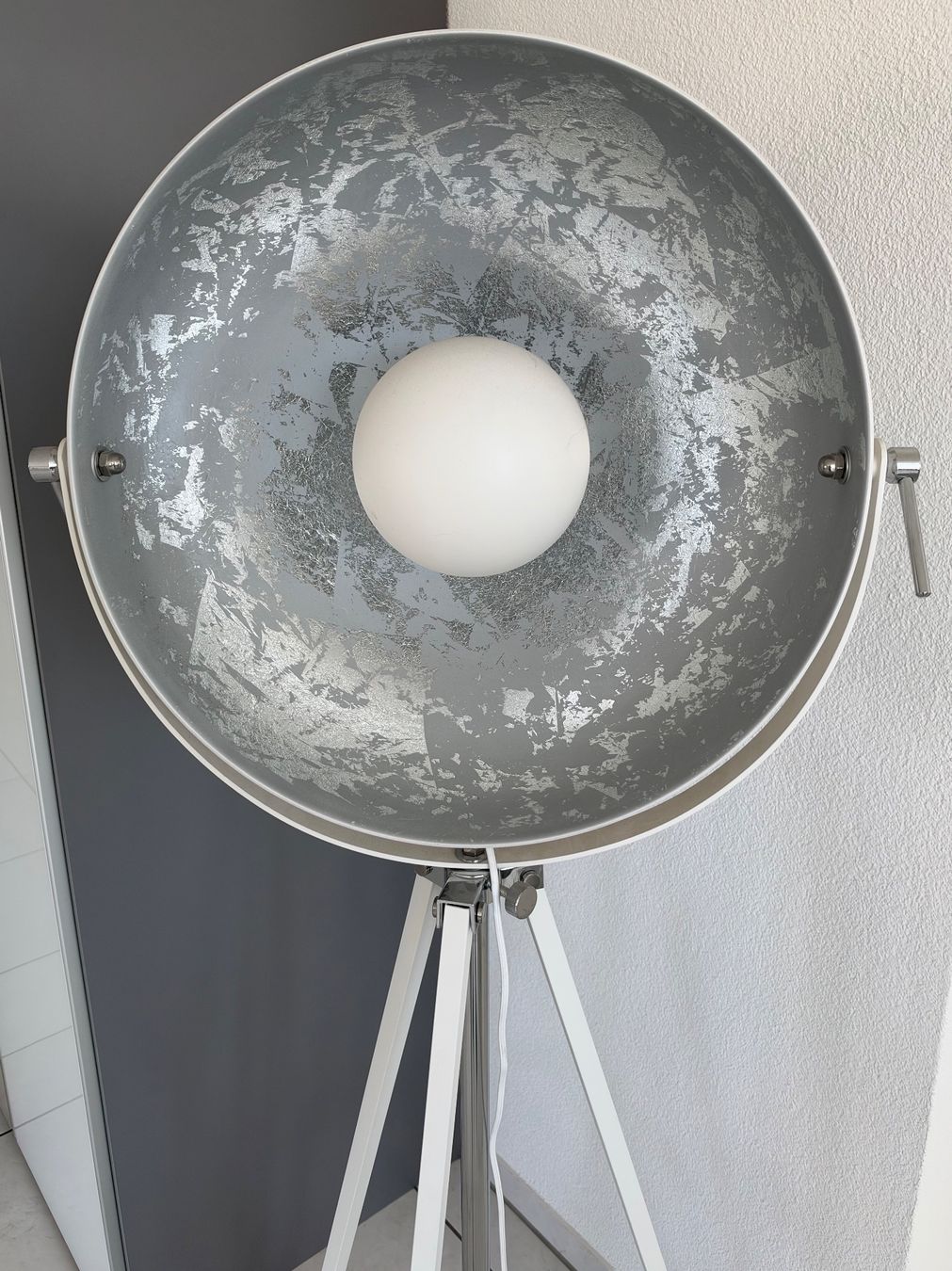 Lampade: Coole Designer Stehlampe weiss silber – Usato da Illnau venduto da TeddyBean 1