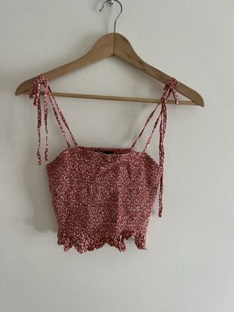 Forever 21 crop top S (xs)